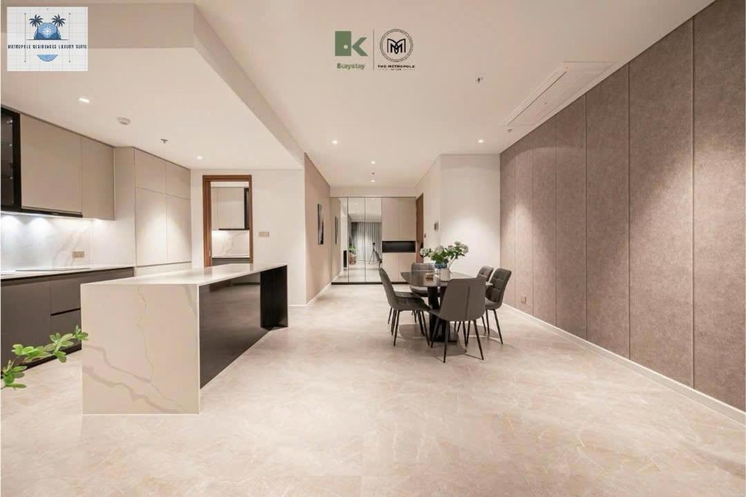 Metropole Residences Luxury Suite