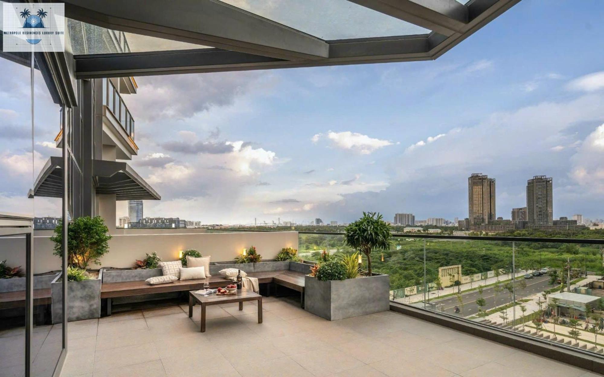 Metropole Residences Luxury Suite